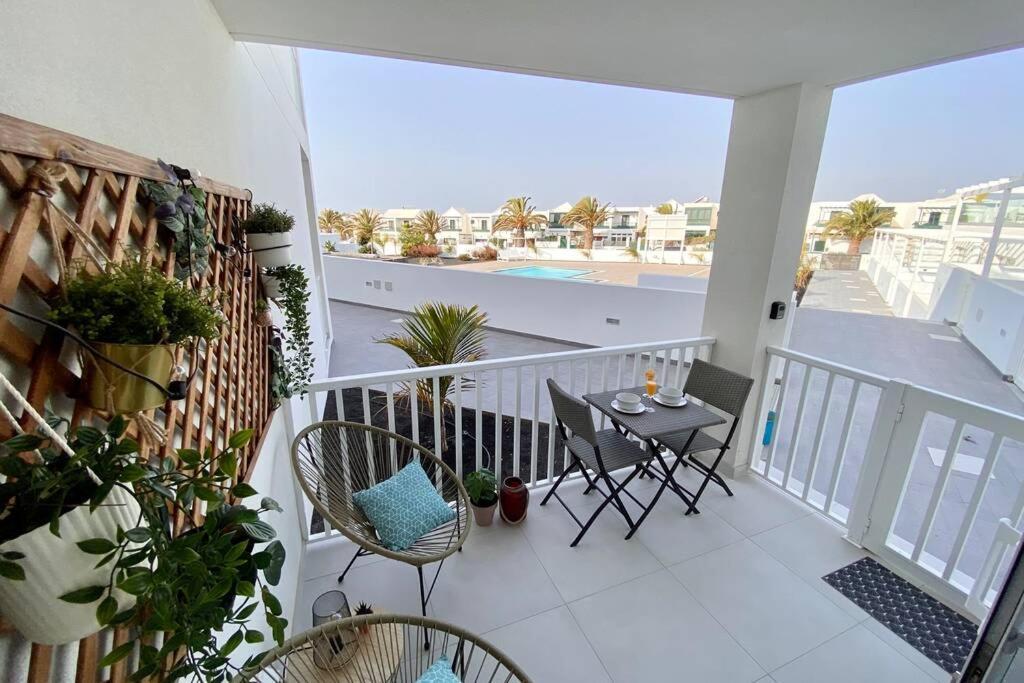 Appartement Oasis View Lanzarote à Costa Teguise Extérieur photo